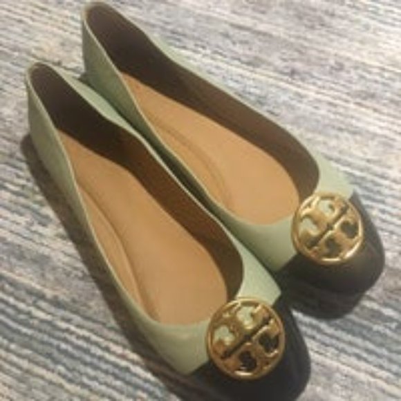 Tory Burch Chelsea Flats - Sage - 7.5 - Picture 4 of 6